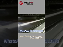 Quá trình sản xuất của sợi polyester thông qua các lapper chéo là gì?