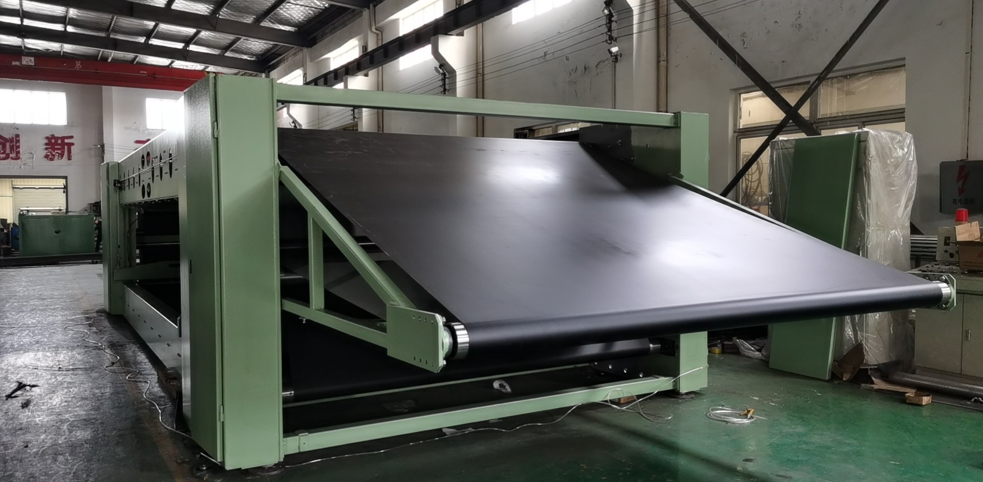 Máy cắt vải vải không dệt cao tốc